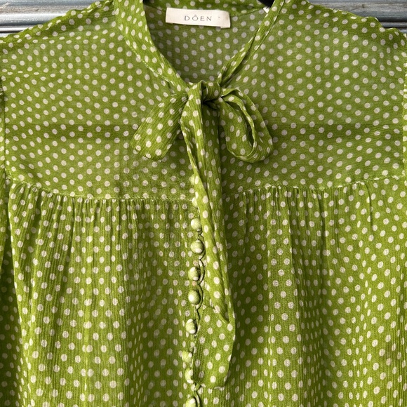 Doen Sheer Green Polka Dot Blouse Size S - Picture 3 of 9